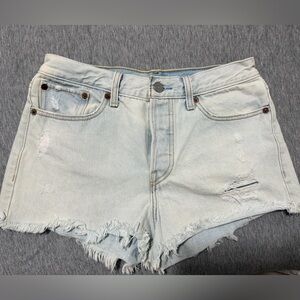 Levi cut off shorts